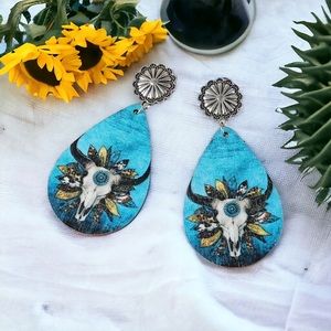 Wooden double‎ sided western style retro bullhead waterdrop dangle earrings